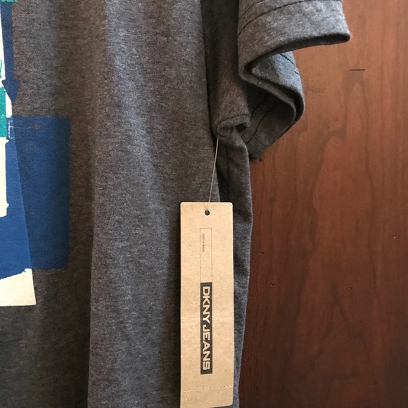 ❌ SOLD ❌ 🎉HP🎉 D. Karan Men’s t-shirt - Picture 6 of 8